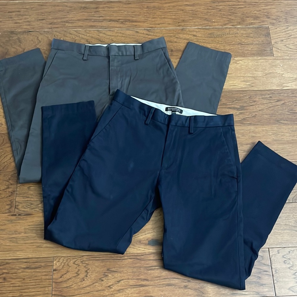2 pair of Banana Republic athletic tapered fit